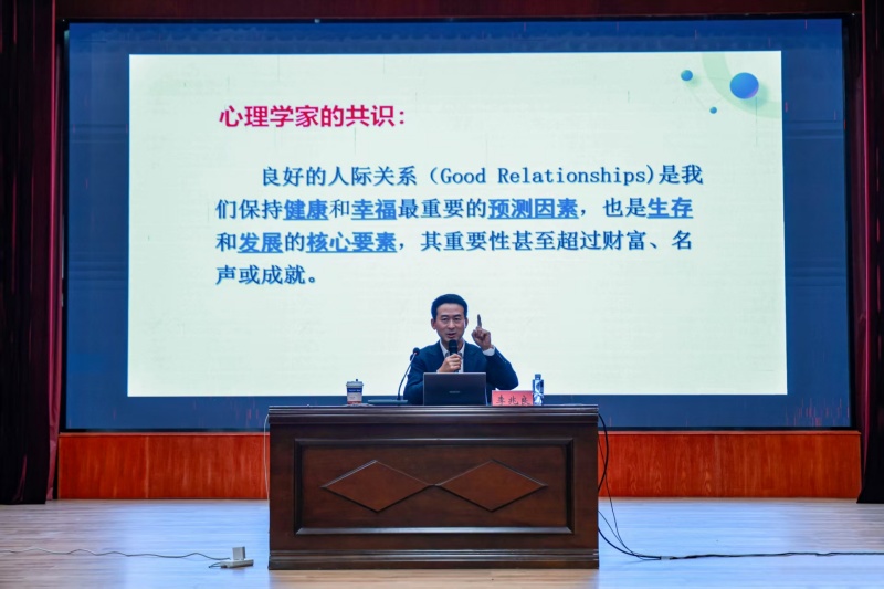 讲座现场0_副本.jpg 讲座现场0_副本.jpg